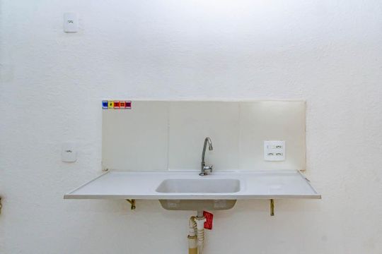 Cozinha de apartamento para alugar com 2 quartos, 46m² em Fazenda da Juta, São Paulo
