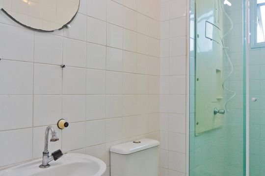 Banheiro de apartamento para alugar com 2 quartos, 51m² em Imirim, São Paulo