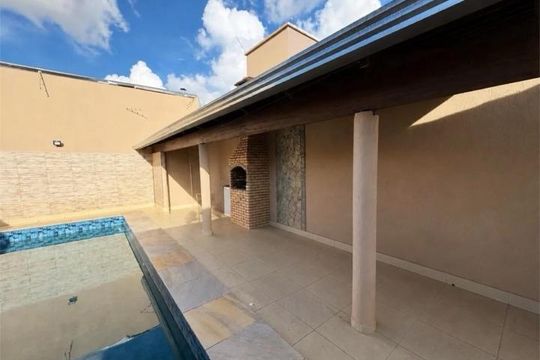 Área comum de casa para alugar com 3 quartos, 230m² em Santa Mônica, Uberlândia