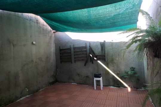 Quintal de casa para alugar com 2 quartos, 110m² em Gonzaga, Santos
