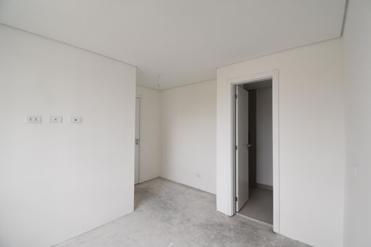 Suíte de apartamento à venda com 2 quartos, 80m² em Juvevê, Curitiba