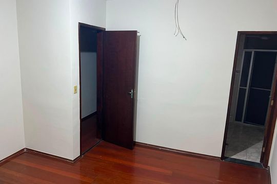 Quarto de casa para alugar com 3 quartos, 120m² em Cursino, São Paulo