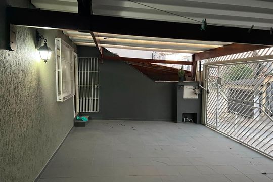 Garagem de casa para alugar com 3 quartos, 120m² em Cursino, São Paulo