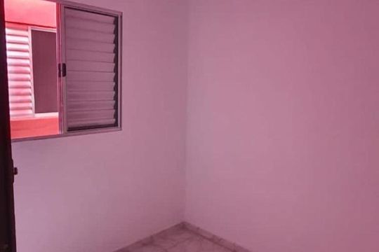 Quarto de casa à venda com 4 quartos, 120m² em Jardim Santa Adelia, São Paulo