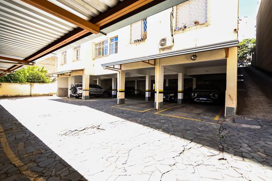 Garagem de apartamento para alugar com 3 quartos, 150m² em Gutierrez, Belo Horizonte