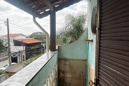 Suite Varanda de casa à venda com 4 quartos, 233m² em Utinga, Santo André