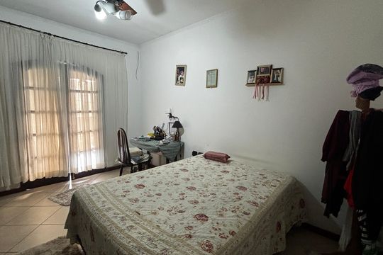 Quarto 1 de casa à venda com 4 quartos, 233m² em Utinga, Santo André
