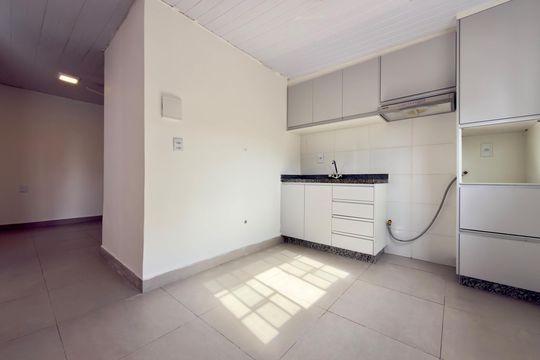 Cozinha de casa para alugar com 1 quarto, 36m² em Marajó, Belo Horizonte