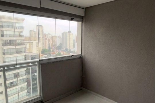Varanda de kitnet/studio à venda com 1 quarto, 38m² em Campo Belo, São Paulo