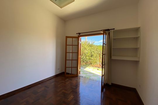 Casa para alugar com 5 quartos, 247m² em Vila Ipojuca, São Paulo