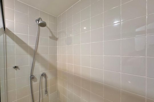 Banheiro Social de apartamento para alugar com 3 quartos, 116m² em Barra da Tijuca, Rio de Janeiro
