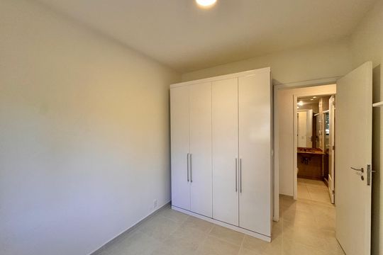 Quarto 1 de apartamento para alugar com 3 quartos, 116m² em Barra da Tijuca, Rio de Janeiro
