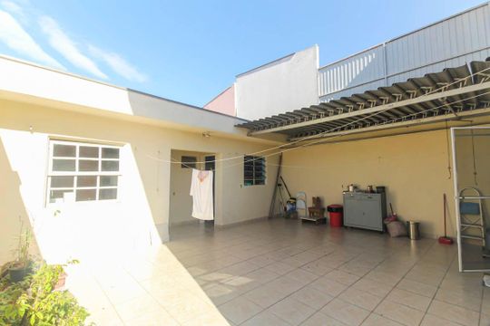 Quintal de casa para alugar com 3 quartos, 150m² em Vila Ivone, São Paulo