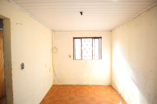 Quarto 3 de casa à venda com 3 quartos, 100m² em Rubem Berta, Porto Alegre