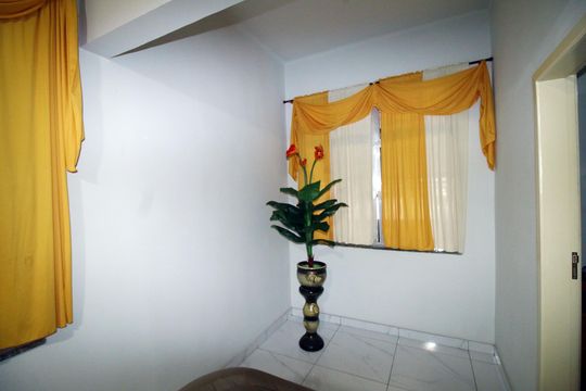Sala de casa à venda com 3 quartos, 300m² em Vila Kosmos, Rio de Janeiro
