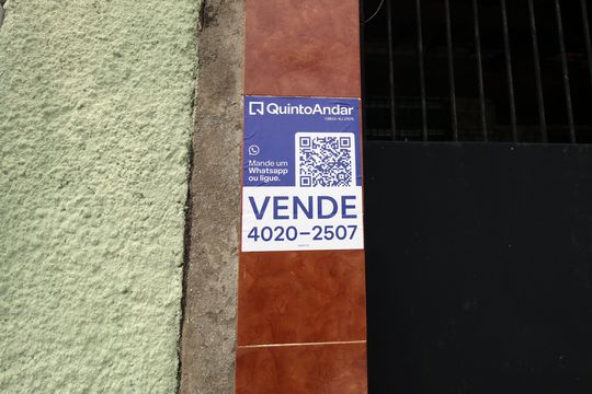 Placa de casa à venda com 3 quartos, 300m² em Vila Kosmos, Rio de Janeiro