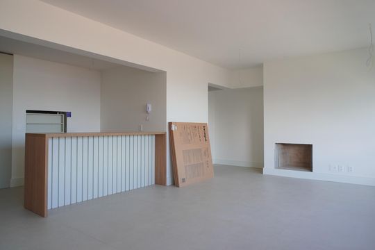 Sala de apartamento para alugar com 3 quartos, 227m² em Auxiliadora, Porto Alegre