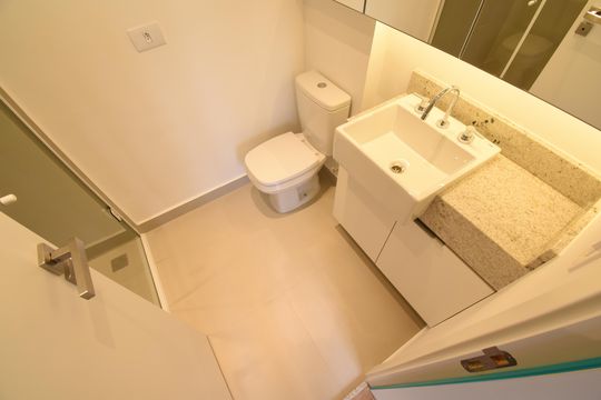 Banheiro da Suíte de apartamento à venda com 3 quartos, 80m² em Juvevê, Curitiba