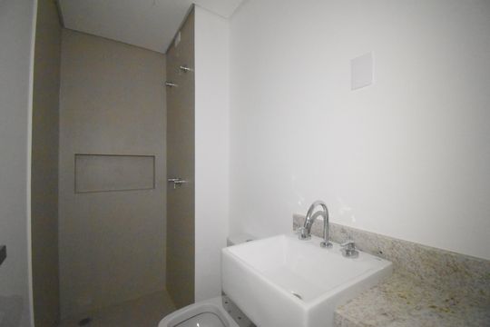 Banheiro 2 de apartamento à venda com 3 quartos, 130m² em Juvevê, Curitiba