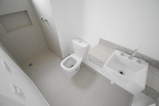 Banheiro da Suíte de apartamento à venda com 3 quartos, 131m² em Juvevê, Curitiba