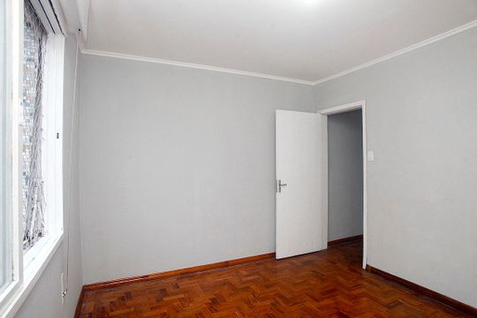 Quarto 2 de apartamento para alugar com 2 quartos, 76m² em Centro Histórico, Porto Alegre