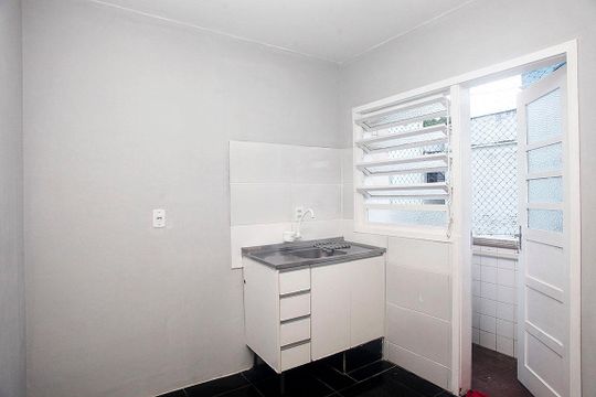 Cozinha/Área de serviço de apartamento para alugar com 2 quartos, 76m² em Centro Histórico, Porto Alegre