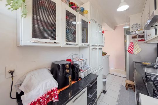 Cozinha e Área de Serviço de apartamento à venda com 2 quartos, 68m² em Paraíso, São Paulo
