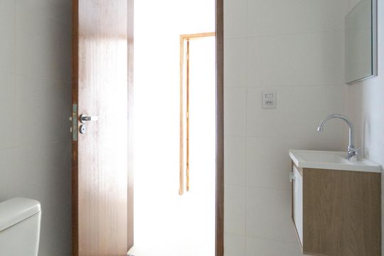 Banheiro  de apartamento para alugar com 2 quartos, 48m² em Cidade Mãe do Céu, São Paulo