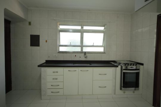 Cozinha  de apartamento à venda com 2 quartos, 89m² em Vila Odete, São Bernardo do Campo