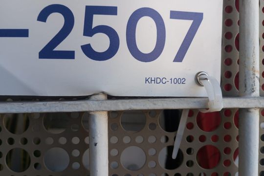 Placa KHDC-1002 de casa à venda com 2 quartos, 45m² em Bosque da Saúde, São Paulo