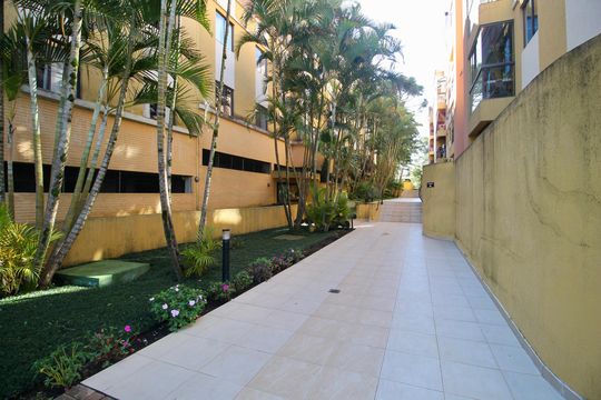 Área comum de apartamento à venda com 3 quartos, 100m² em Tingui, Curitiba