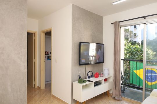 Sala de apartamento à venda com 2 quartos, 48m² em Parada Xv de Novembro, São Paulo