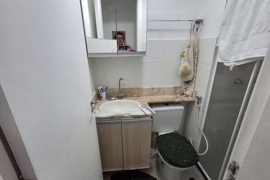 Banheiro de apartamento à venda com 2 quartos, 55m² em Vargem Grande, Rio de Janeiro
