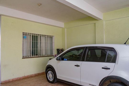 Garagem de casa à venda com 3 quartos, 120m² em Cidade São Mateus, São Paulo