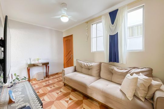 Sala de casa de condomínio à venda com 2 quartos, 44m² em Vila Yolanda, Osasco