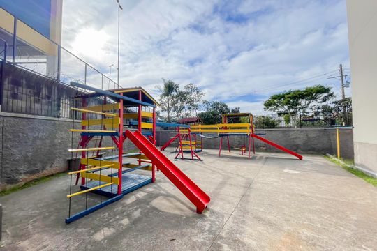 Área comum - Playground de casa de condomínio à venda com 2 quartos, 44m² em Vila Yolanda, Osasco