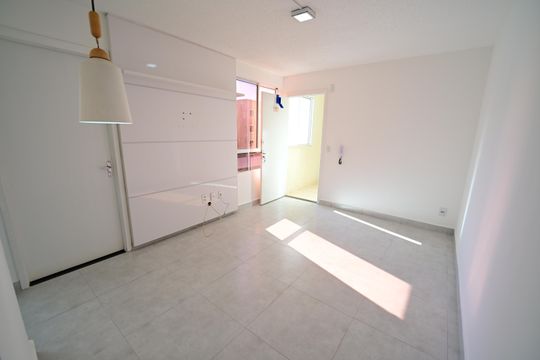 Sala de apartamento para alugar com 2 quartos, 48m² em Setor Andreia, Goiânia