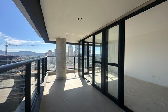 Varanda da Sala de apartamento à venda com 3 quartos, 112m² em Alphaville Empresarial, Barueri