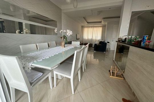 Sala de casa à venda com 3 quartos, 137m² em Vila Paulistana, São Paulo