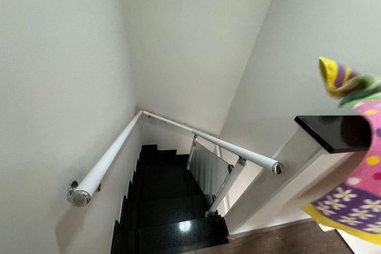 Escada de casa à venda com 3 quartos, 137m² em Vila Paulistana, São Paulo