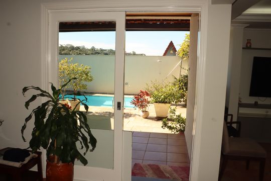 Casa de Condomínio para alugar com 3 quartos, 400m² em Jardim Sao Paulo Ii, Cotia
