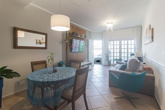 Sala de casa para alugar com 3 quartos, 160m² em Vila Suissa, Mogi das Cruzes