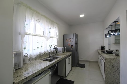 Cozinha de casa à venda com 3 quartos, 251m² em Curicica, Rio de Janeiro