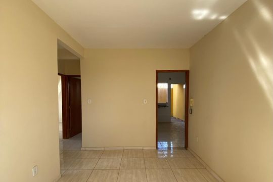 Sala de apartamento para alugar com 2 quartos, 50m² em Vila Santa Rita, Belo Horizonte