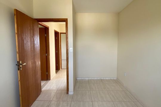 Quarto 2 de apartamento para alugar com 2 quartos, 44m² em Vila Santa Rita, Belo Horizonte