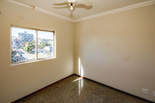 Apartamento à venda com 4 quartos, 190m² em São João Batista, Belo Horizonte