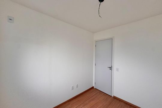 Quarto 1 de apartamento para alugar com 2 quartos, 45m² em Recreio dos Bandeirantes, Rio de Janeiro