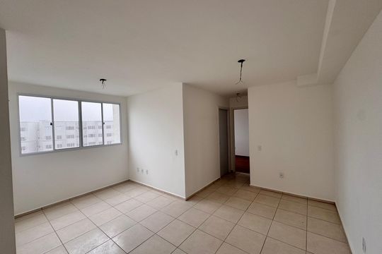 Sala de apartamento para alugar com 2 quartos, 45m² em Recreio dos Bandeirantes, Rio de Janeiro