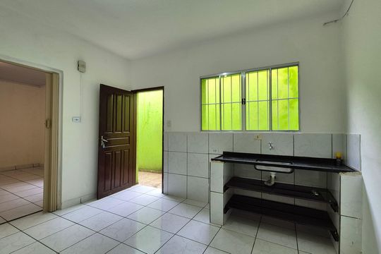 Cozinha  de casa para alugar com 1 quarto, 48m² em Jardim Irene, Santo André