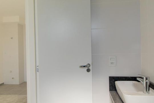 Banheiro Social de apartamento à venda com 1 quarto, 21m² em Centro, Curitiba